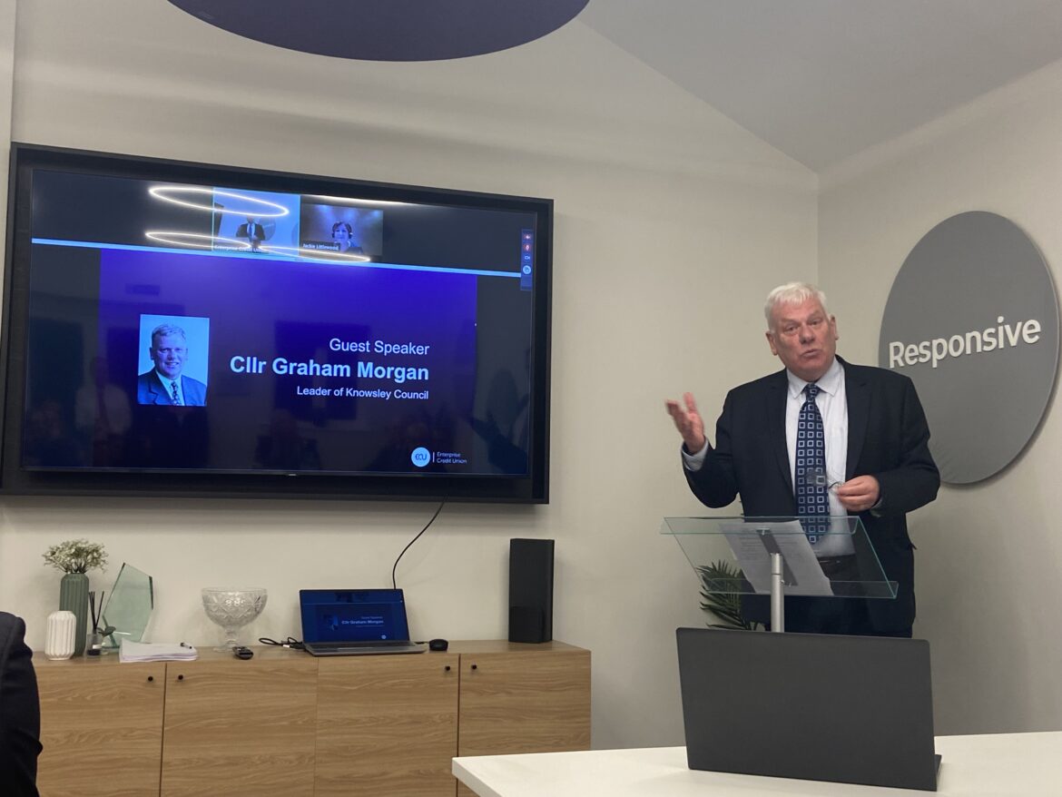 Cllr Morgan speaks at Credit Union AGM