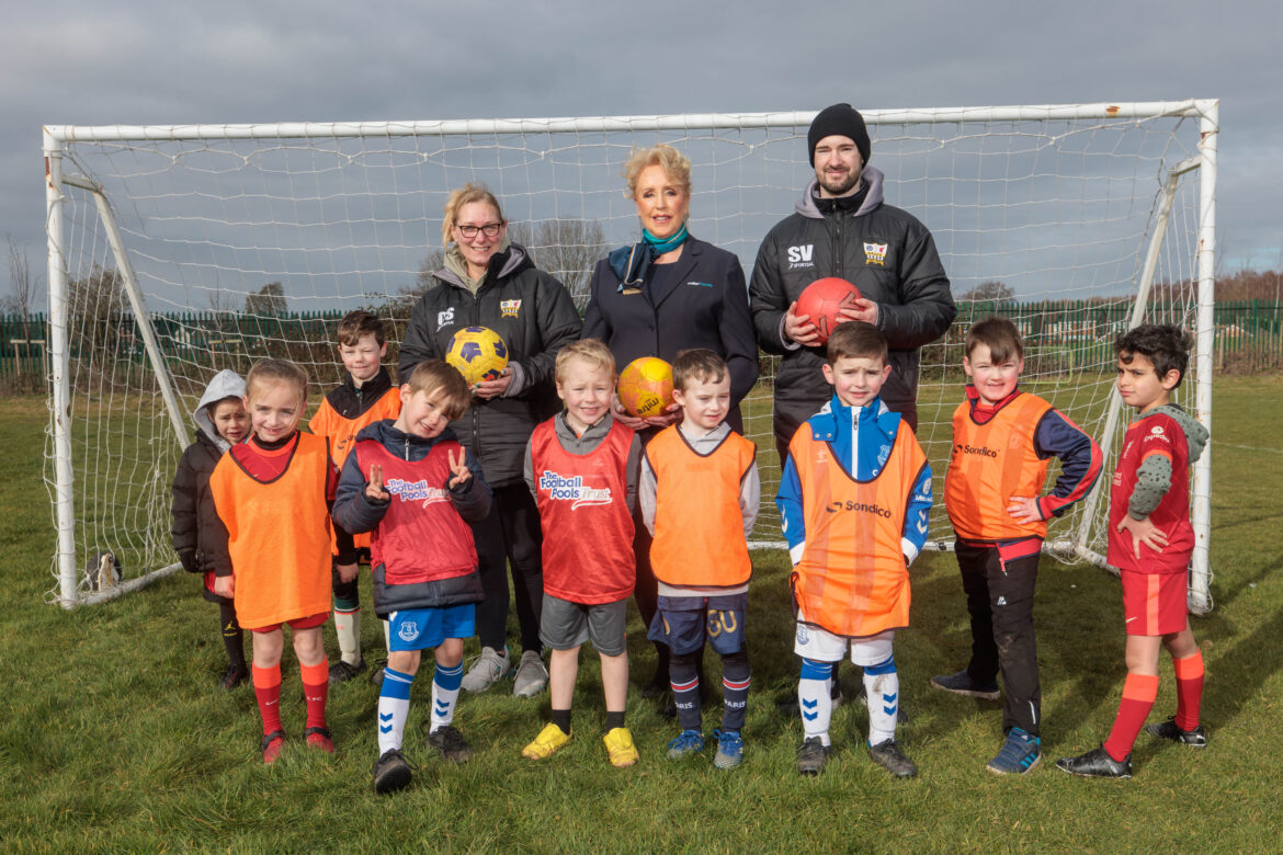Representatives from Halewood Juniors and Miller Homes